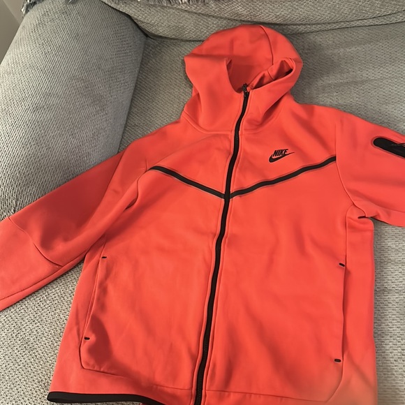 Nike tech fleece men’s size large - Picture 6 of 6